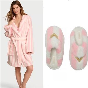Victoria’s Secret SET Cozy Plush Robe & Matching Slippers Heritage Stripe